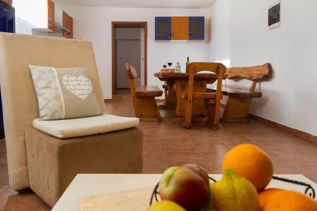 Apartmani Maksan Pakoštane Exterior foto