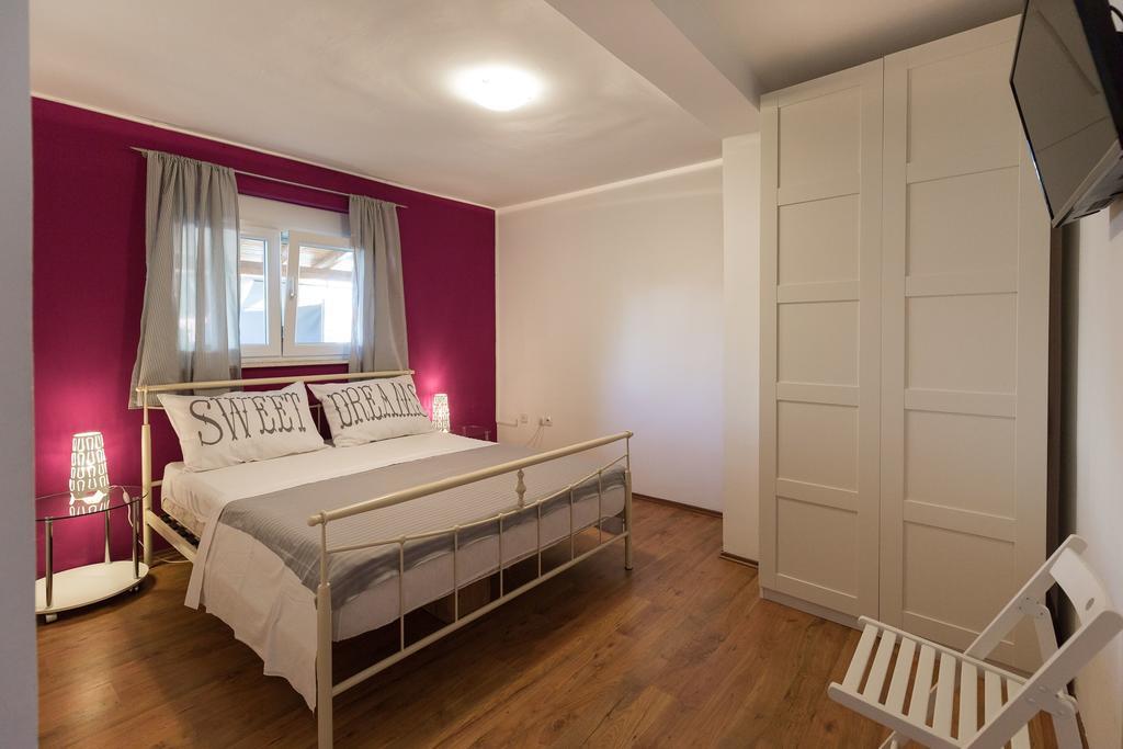 Apartmani Maksan Pakoštane Exterior foto